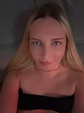 Aleksandrakis stripchat live cam model