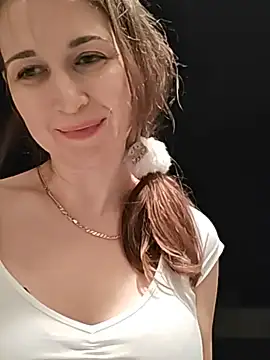 irresistibelle stripchat live cam model