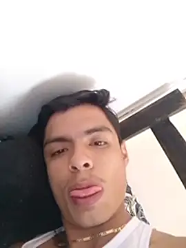 ARES_DAM stripchat live cam model
