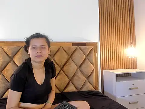 ValeriaHotVS stripchat live cam model