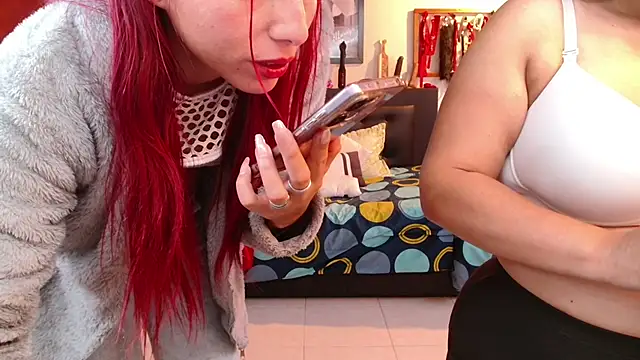 KloeDeketAndPenelope stripchat live cam model