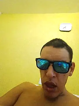 danielpcd stripchat live cam model