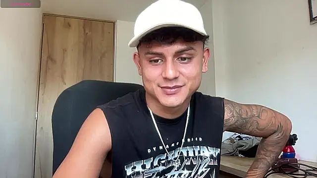bob_petersonn stripchat live cam model