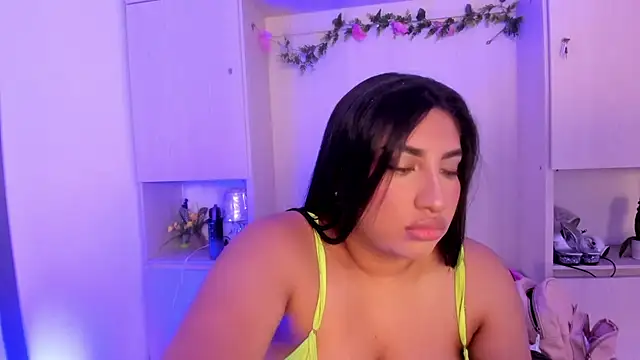 CANDYGABYY stripchat live cam model
