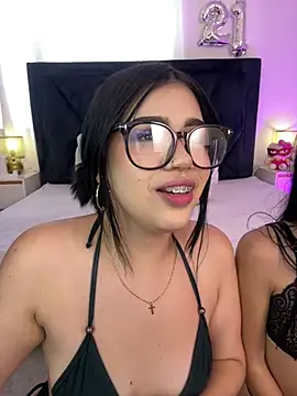 Lily_Woodz stripchat live cam model