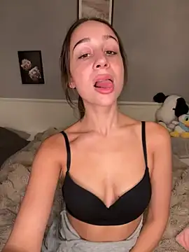 ChiaraMauzi stripchat live cam model