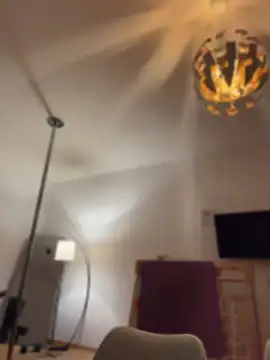 suyneslii stripchat live cam model