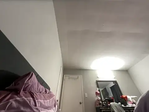 analaroja stripchat live cam model