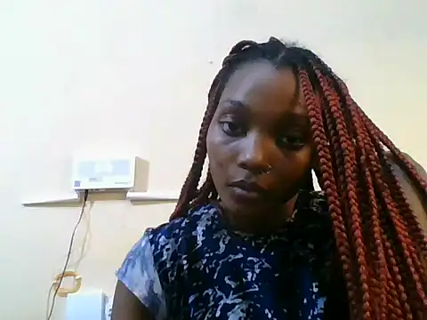 petite_spankie stripchat live cam model