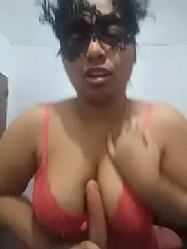 Expose_Queen stripchat live cam model
