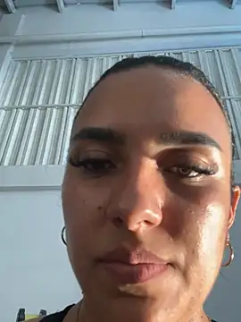 Damnhot26 stripchat live cam model