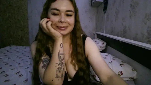 MargoShine_ stripchat live cam model