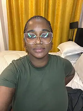 Honeylust26 stripchat live cam model