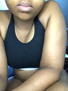 NaughtyShawdy1 stripchat live cam model