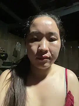 vyanh1 stripchat live cam model