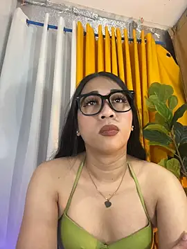Natalia_Scarlet stripchat live cam model