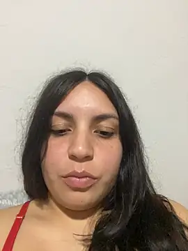 Rox_gian22 stripchat live cam model