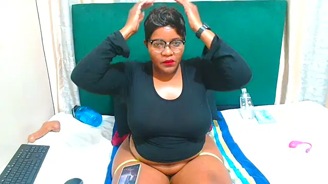 ThickTigress stripchat live cam model