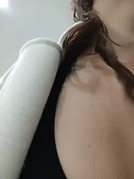SAMANTHA--02 stripchat live cam model