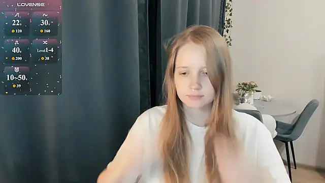 Alyaley stripchat live cam model