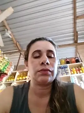 MIA-LARIOS stripchat live cam model