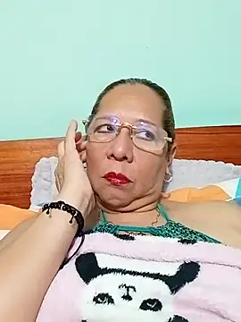 EliteCoupleMM stripchat live cam model