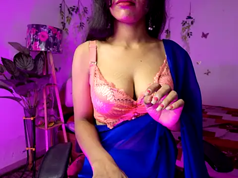 Sizzling_queen69 stripchat live cam model