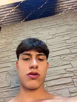 Lander_Cruz stripchat live cam model