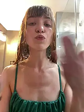 MrsMartini stripchat live cam model