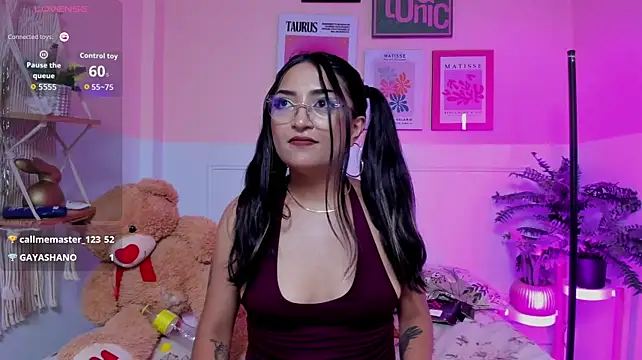 NikyVixen stripchat live cam model