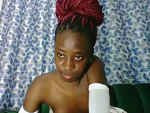 Darkpretty23 stripchat live cam model