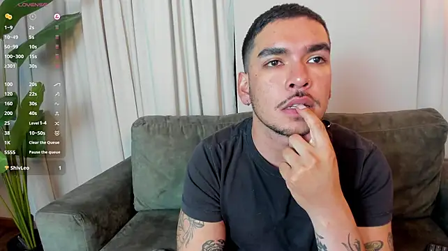 xdaniruiz stripchat live cam model