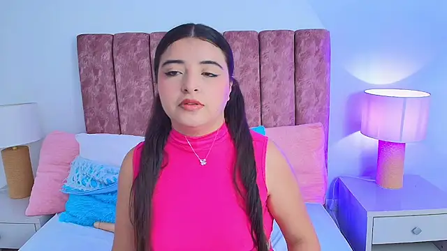 MeganCarlson stripchat live cam model