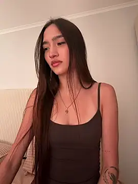 MilenaMilven stripchat live cam model