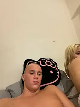 SofiaNLukaBabe stripchat live cam model