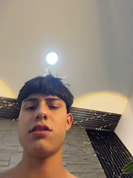 Lander_Cruz stripchat live cam model