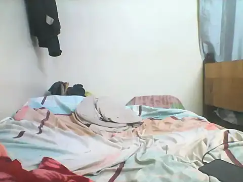 Sexycynthia stripchat live cam model