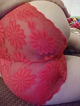 Hara_lusia83 stripchat live cam model