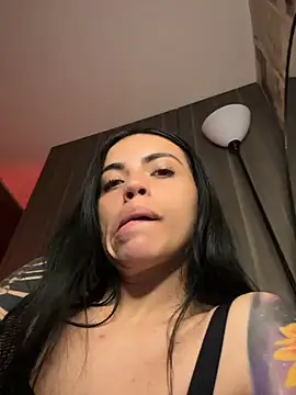 i_am_nina_ stripchat live cam model
