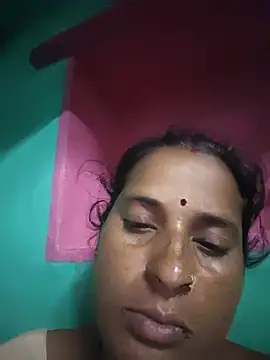 Reena_lodha stripchat live cam model