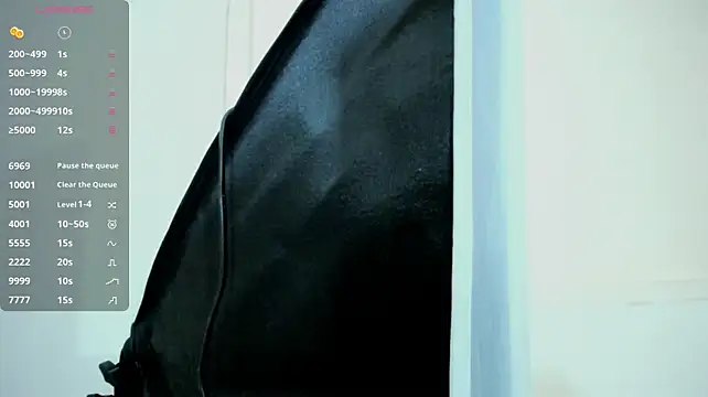 ElaVictoria stripchat live cam model