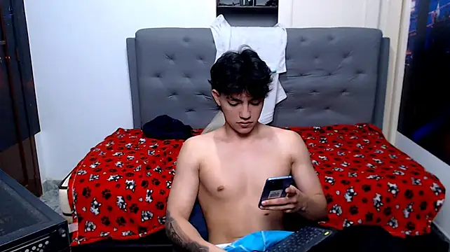 RomeoMillerr stripchat live cam model
