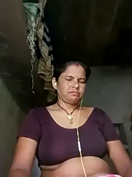 Pooja_sahu stripchat live cam model