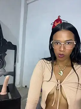 FlorSalvaje_ stripchat live cam model