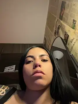 i_am_nina_ stripchat live cam model