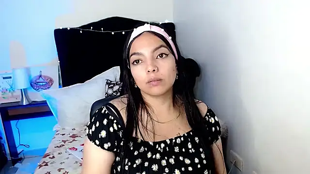 loren_tits24 stripchat live cam model