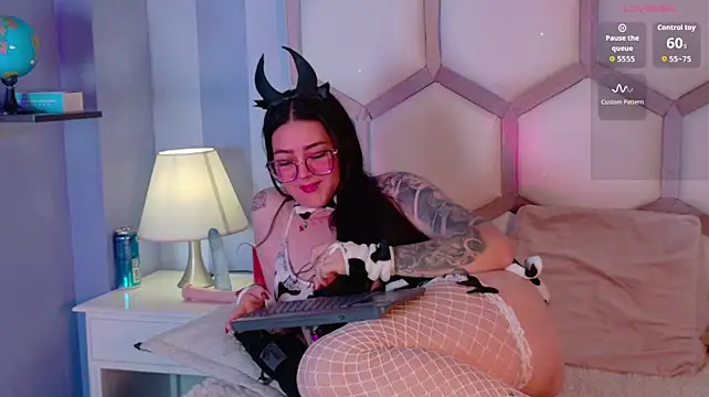 LilithRossi stripchat live cam model