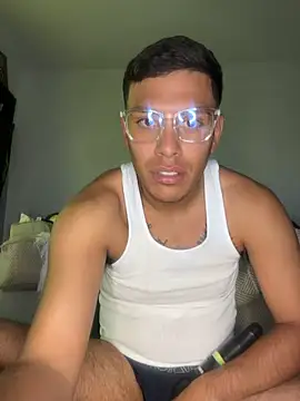 StrokingDaddy4 stripchat live cam model