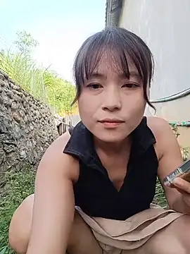Linda-yiyi stripchat live cam model