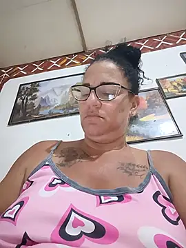 tugordita-hot stripchat live cam model